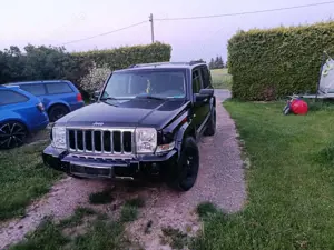 Jeep Commander Bild 2