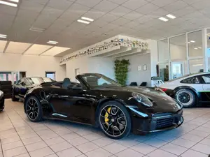 Porsche 992 911 992 Turbo S Cabrio SportAbgas/Burmester/ACC