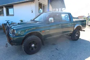 Mitsubishi L200 |4WD|Allradantrieb|Doka|