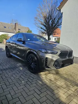 BMW X6 xDrive30d M Sport Vollausstatung