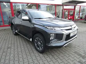 Mitsubishi L200 Select 4x4 Automatik Kamera LED AHZV Rollcover