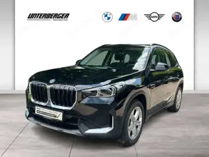 BMW X1 sDrive18i DA+ ACC PA Komfortzg. AHK Lenkradhz Shz