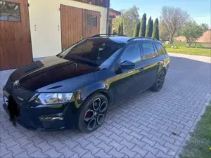 Skoda Octavia Octavia Combi 2.0 TSI DSG RS 230