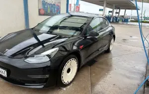 Tesla Model 3 Langstreckenbatt. Allradantrieb Dual Motor