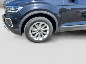 Volkswagen T-Roc 2.0TDI DSG Style AHK LED Navi Cam Sitzh Cl Bild 5