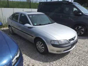 Opel Vectra Vectra 1.6 *Motorschaden*