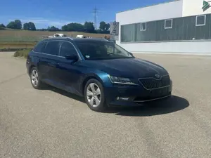 Skoda Superb Combi 2.0 TDI Style DSG Klima Xenon Navi