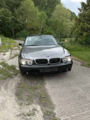 BMW 735 735i