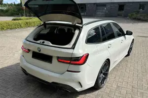 BMW 330 Bild 5