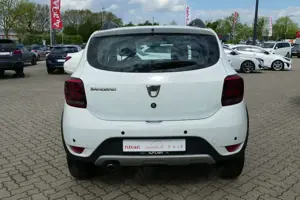 Dacia Sandero Bild 3