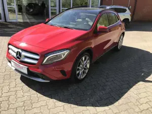 Mercedes-Benz GLA 180 LEDER / PANORAMA