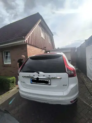 Volvo XC60 D4 Geartronic Momentum Bild 4