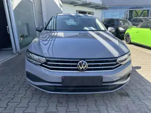 Volkswagen Passat Variant 2.0TDI LED*NAVI*KAMERA*PDC Bild 3