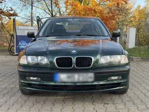 BMW 320 Bild 2