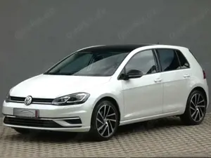 Volkswagen Golf 1,0 TSI IQ.DRIVE/LED/Virtual/Panorama/18"LM