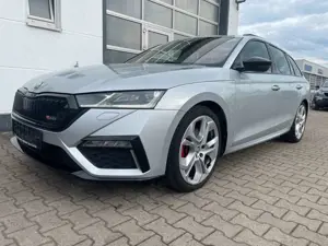 Skoda Octavia Combi RS/DSG/TDI/1HD/MWST/4xSHZ/ACC/19''