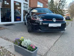 Volkswagen Golf VII GTI Performance LED+ACC WRSR