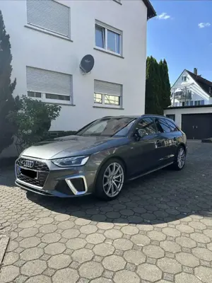 Audi A4 Avant 45 TDI quattro tiptronic S line