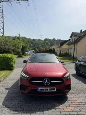 Mercedes-Benz B 250 e 8G-DCT AMG Line