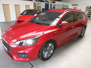 Ford Focus Turnier 1.0 EcoBoost  Mild-Hybrid ST-Line mit Navi