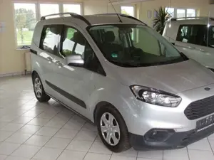 Ford Transit Courier Kombi Trend