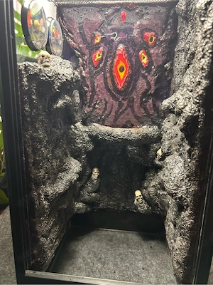Terrarium mit Old God Background (WoW
