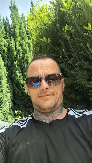 Suche eine nette Dame für ffm 