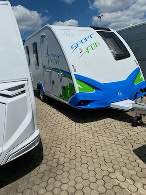 WohnwagenKnaus  Sports&Fun 480 QL m. Mover + TV