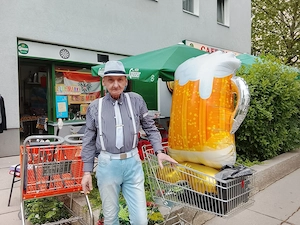 Fredys KRIMSKRAMS--MARKT und  Manis Unterhaltsame MUSIK  !!Ich