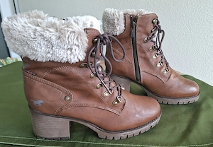 Mustang Schnürstiefelette Damen Gr. 39 aus Lederimitat, inkl. Schuhspanner 