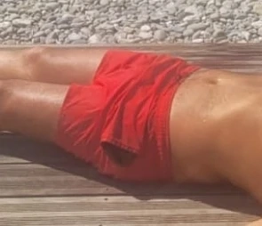 Suche Ihn (besuchbar) für heisse Spiele 