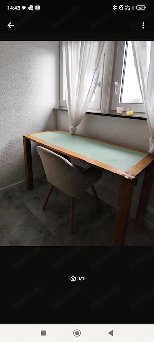 Schreibtisch 