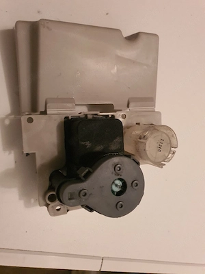 Kondenswasser Pumpe AEG Trockner 