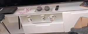 Fernsehen unterschrank