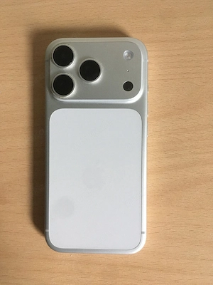 Apple iPhone 17 Pro Max Weib plus 256GB gut  neu, funktioniert super mit rechnung + garantie 