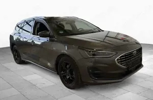Ford Focus Titanium X Matrix*HUD*BO*aHK*ACC*LM*DAB