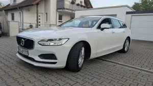 Volvo V90 Momentum