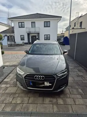 Audi A3 35 TFSI cylinder on demand Sportback S tronic