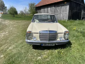 Mercedes-Benz W 114/115 Strich-Acht