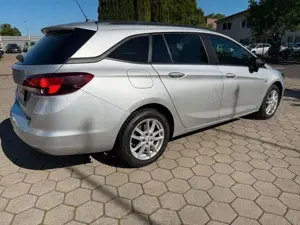 Opel Astra K Sports Tourer 1.5D Automatik Bild 5