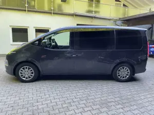 Hyundai STARIA 2.2 CRDi Trend