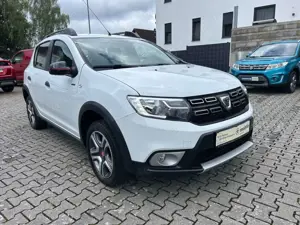 Dacia Sandero TCe 90 Stepway Celebration Bild 2
