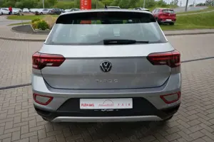 Volkswagen T-Roc 1.5 TSI DSG LED AAC SHZ Kam ACC VC Bild 5