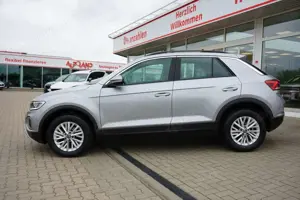 Volkswagen T-Roc 1.5 TSI DSG LED AAC SHZ Kam ACC VC Bild 3
