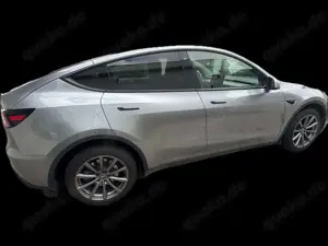 Tesla Model Y Model Y Long Range Dual Motor AWD