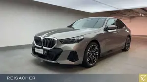 BMW 550 e A xD M-Sport,Pano,AHK,DAProf,Sitzbelü