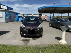 Toyota Verso-S Club
