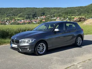 BMW 118 118i Automatik*NAVI*LED*SHZ*KLIMAAUTO