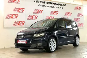Volkswagen Touran Highline TDI DSG *PANO*AHK*STHZ*NAV*XEN*