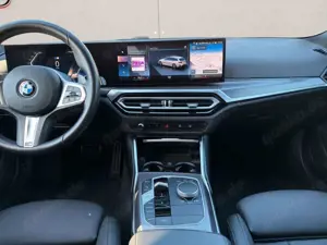 BMW 330 Bild 3